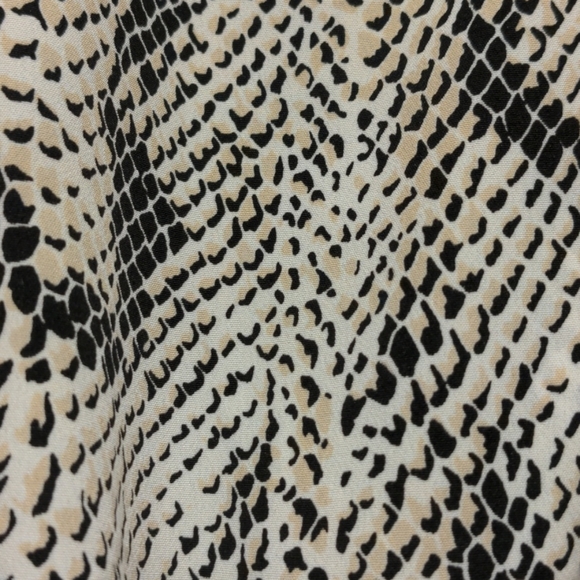 Strappy animal print romper - Picture 2 of 5